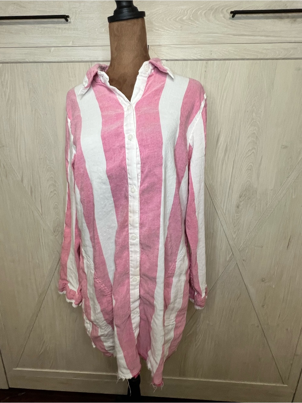 Tommy Bahama St. Lucia Linen Rugby Stripe Boyfriend Shirt Pink White L